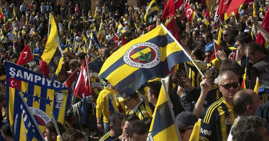 Lisanslı Fenerbahçe Fotoğraf Albümü ile Taraftarlık Anılarını Canlandırın - Clicksy