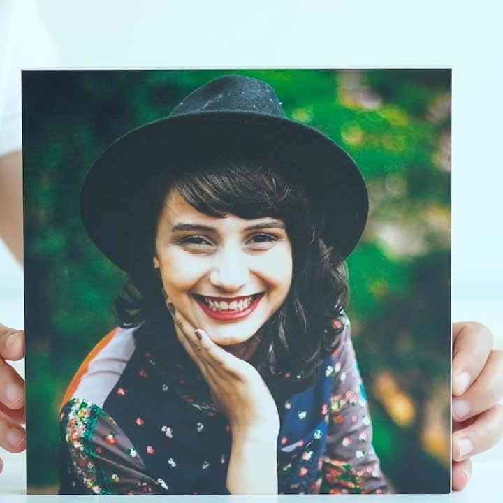 Yeni İş Hediyesi Fotoğraf Çerçevesi – Ahşap,13x13, Şık Tasarım - Clicksy