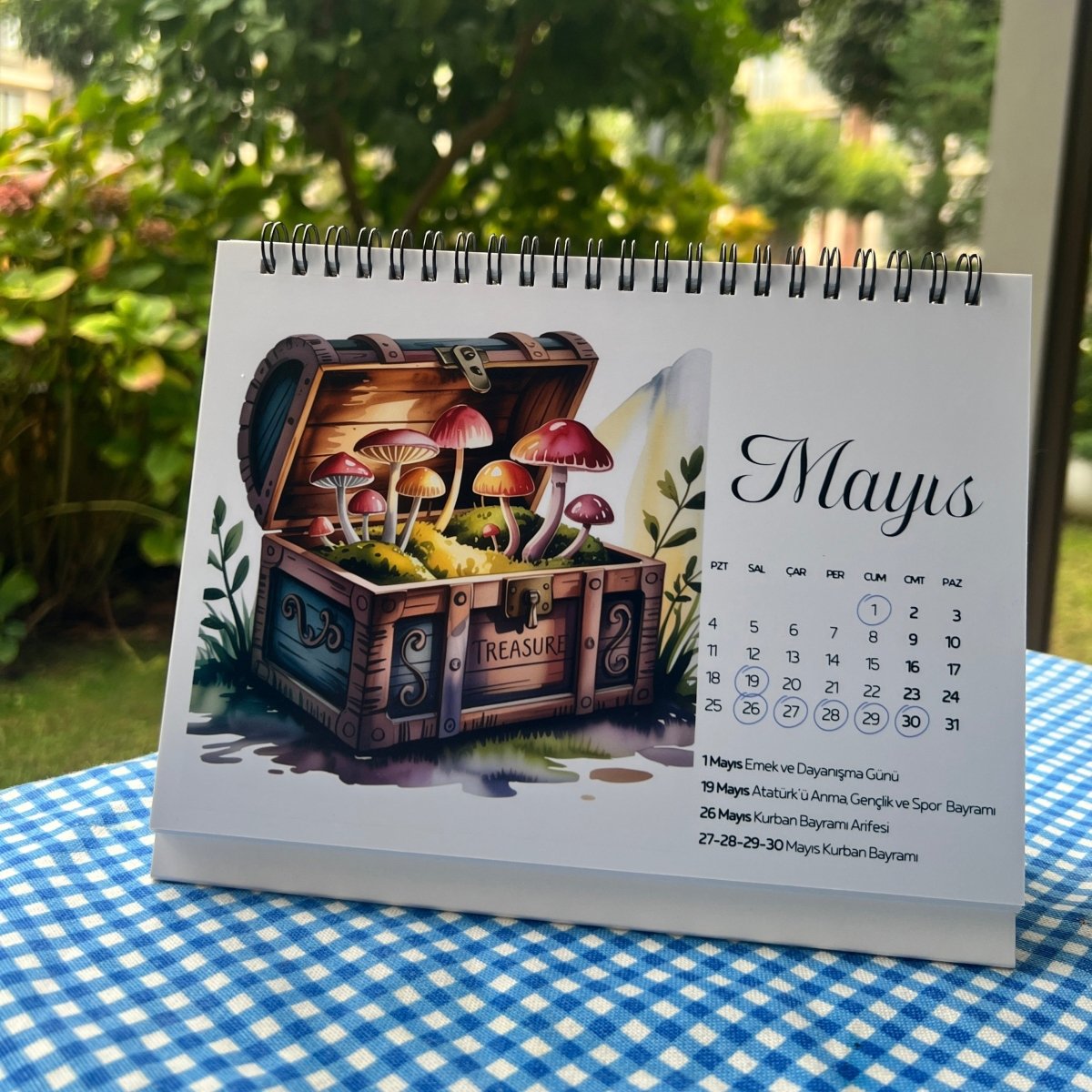 2026 Mevsimler Masa Takvimi – Beyaz Renk Spiral Takvim 21x15 cm. Yatay - Clicksy